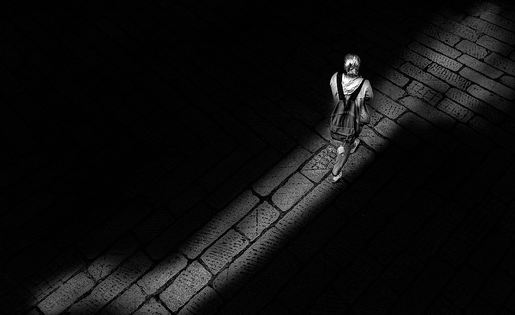 Moretti Mario Corrado-NELLA LUCE.jpg